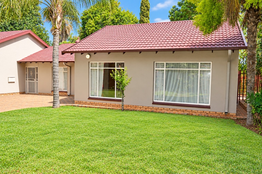 5 Bedroom Property for Sale in Doringkruin North West